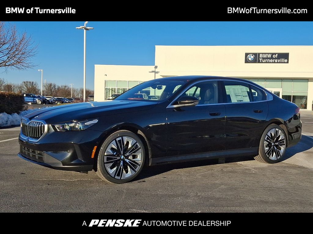 2025 BMW 5 Series 530i xDrive -
                Turnersville, NJ