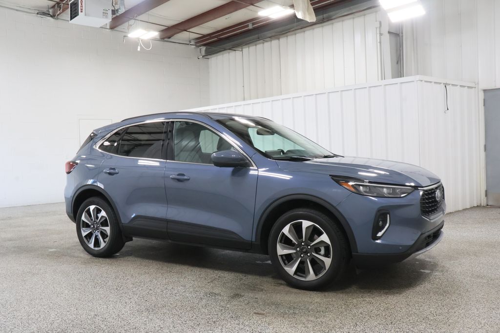 2023 Ford Escape Platinum AWD