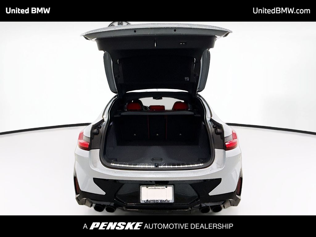 Thumbnail: 2023 BMW X4 - 14