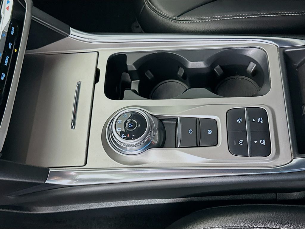 Thumbnail: 2021 Ford Explorer - 17