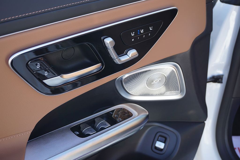 Thumbnail: 2026 Mercedes-Benz CLE - 25