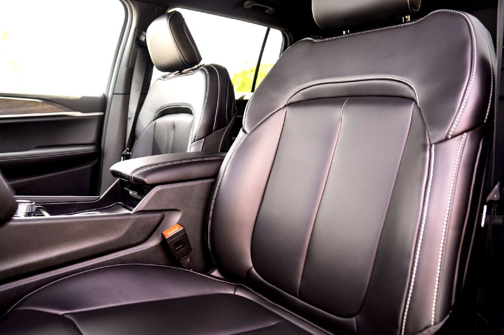 New Car 2025 Jeep Grand Cherokee L  Limited For Sale Under $50,000 In Taylor, Texas
