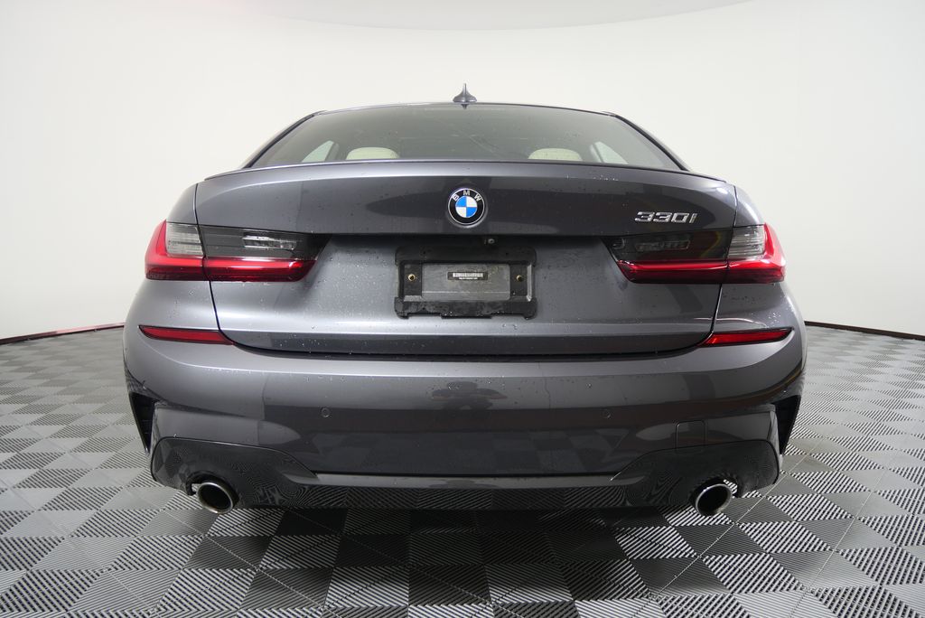 Thumbnail: 2022 BMW 3 Series - 4