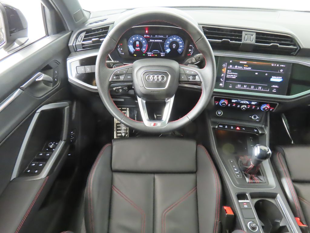 Thumbnail: 2025 Audi Q3 - 13