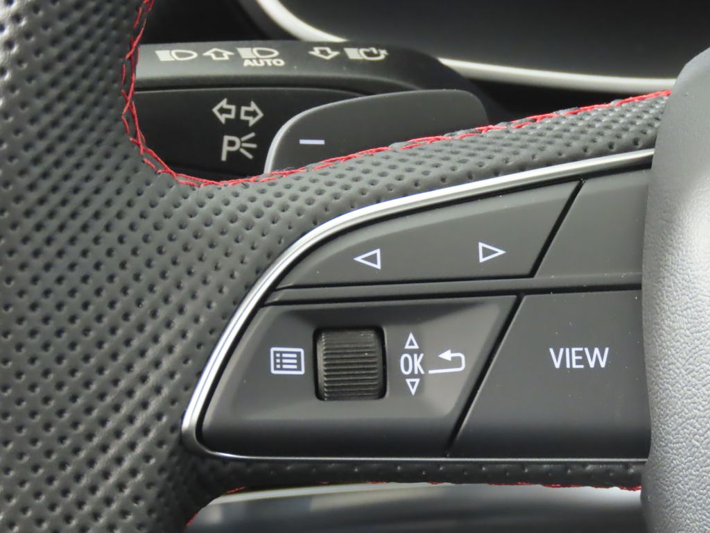 Thumbnail: 2025 Audi Q3 - 17