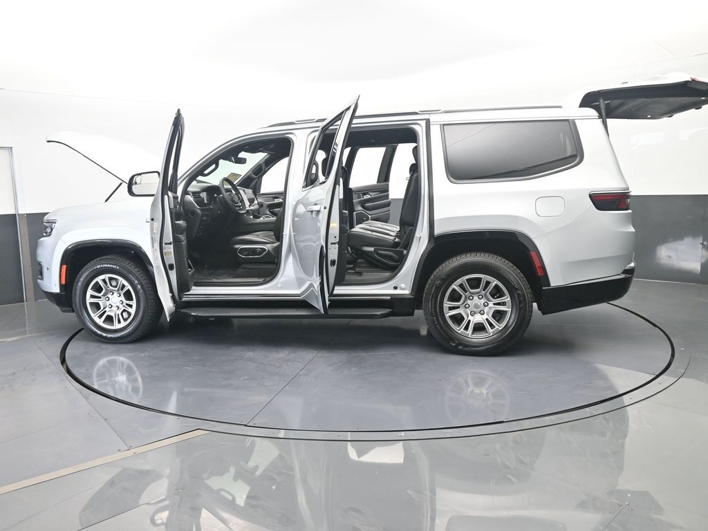 Used 2022 Silver Zynith Jeep Series I image 82