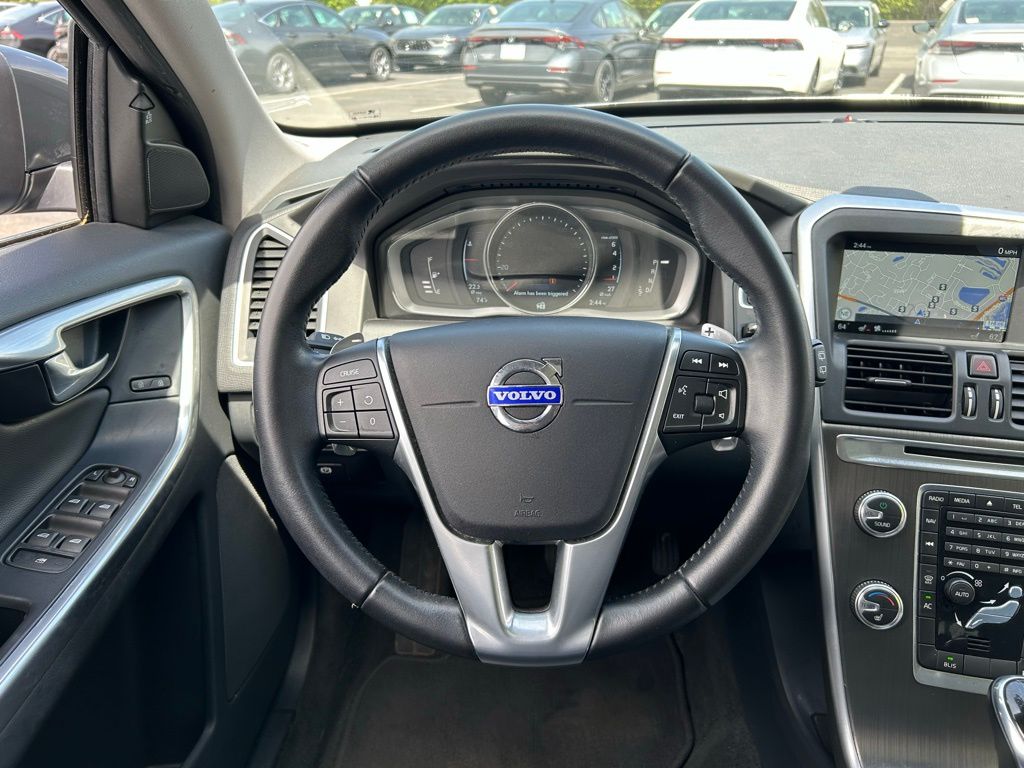 2015 Volvo XC60 T6 12