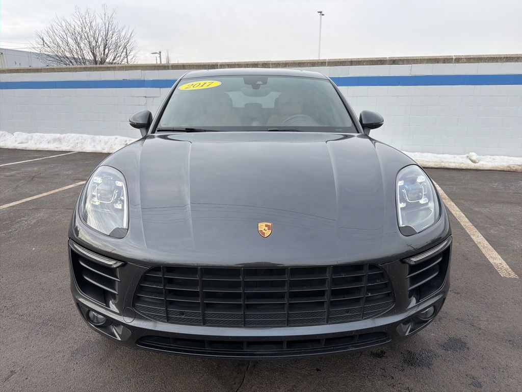 Thumbnail: 2017 Porsche Macan - 8