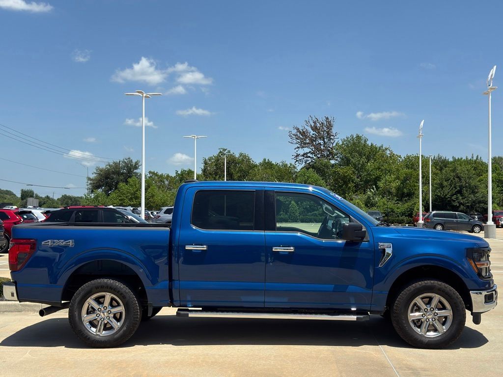 2025 Ford F-150 XLT - 11
