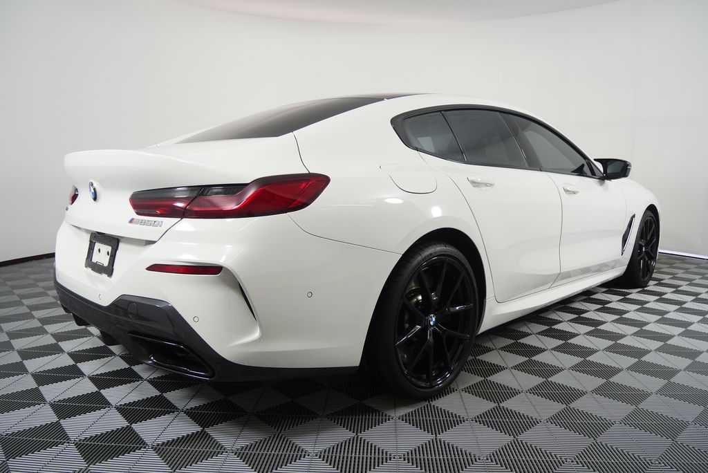 Thumbnail: 2023 BMW 8 Series - 3