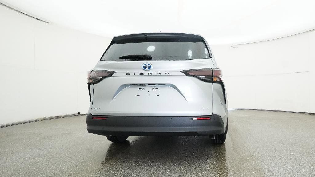 Thumbnail: 2025 Toyota Sienna - 30