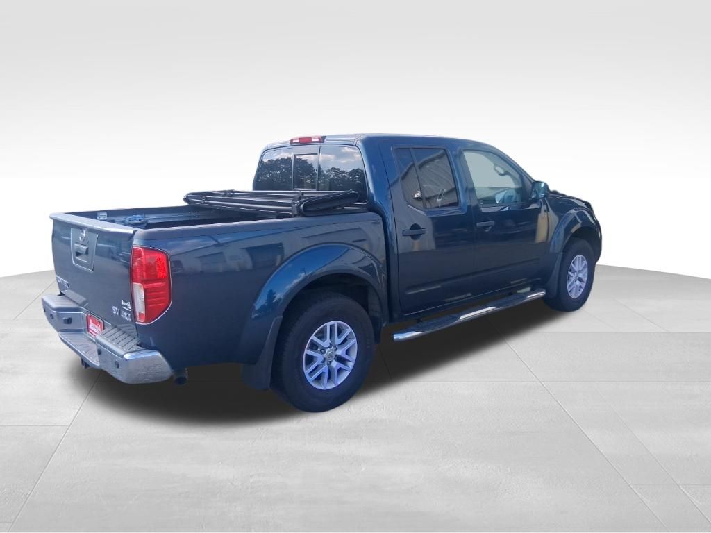 Used 2018 Blue Nissan SV image 4
