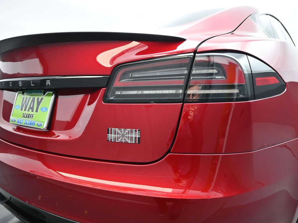 2024 Tesla Model S Plaid Tri Motor All-Wheel Drive