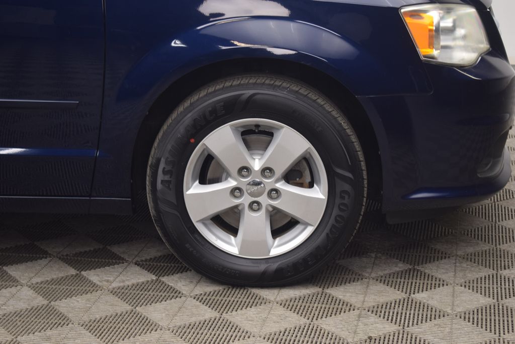 used 2013 Dodge Grand Caravan car, priced at $9,998