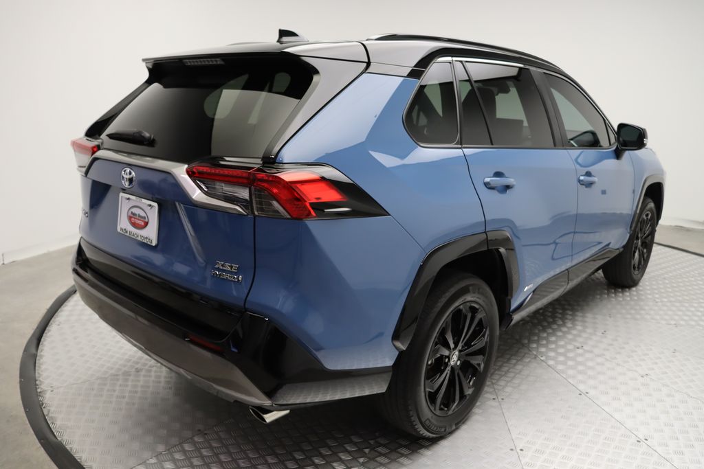 Thumbnail: 2023 Toyota RAV4 - 8