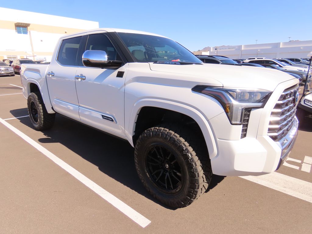 Thumbnail: 2022 Toyota Tundra - 2