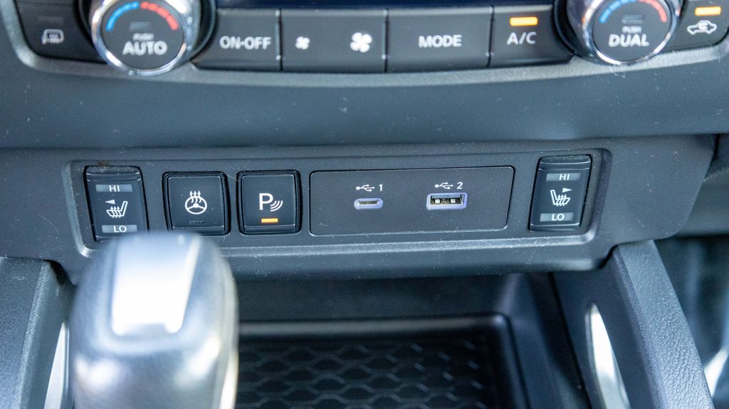 Used 2023 Nissan Frontier SV 4D Crew Cab