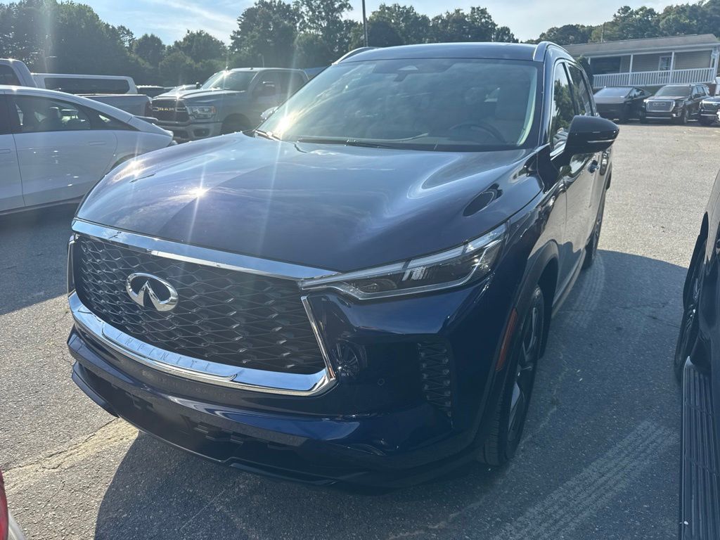 2023 INFINITI QX60 LUXE's photo