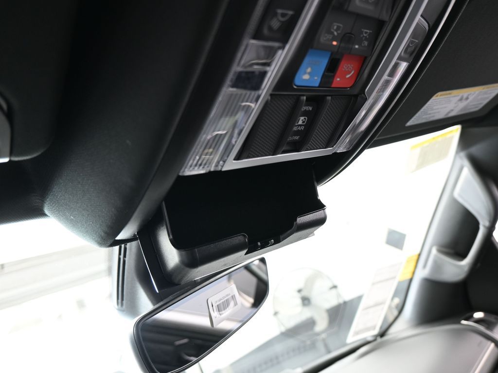 New 2026 Diamond Black Crystal Pearlcoat Ram Limited image 25