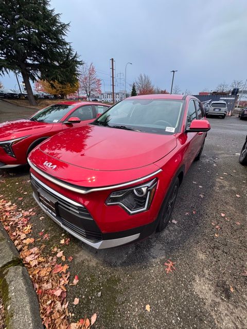 2025 Kia Niro LX FWD