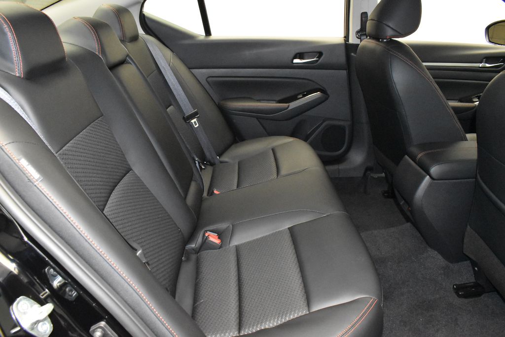 Thumbnail: 2025 Nissan Altima - 32