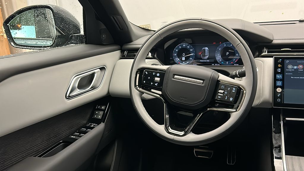 2026 Land Rover Range Rover Velar Dynamic SE 25