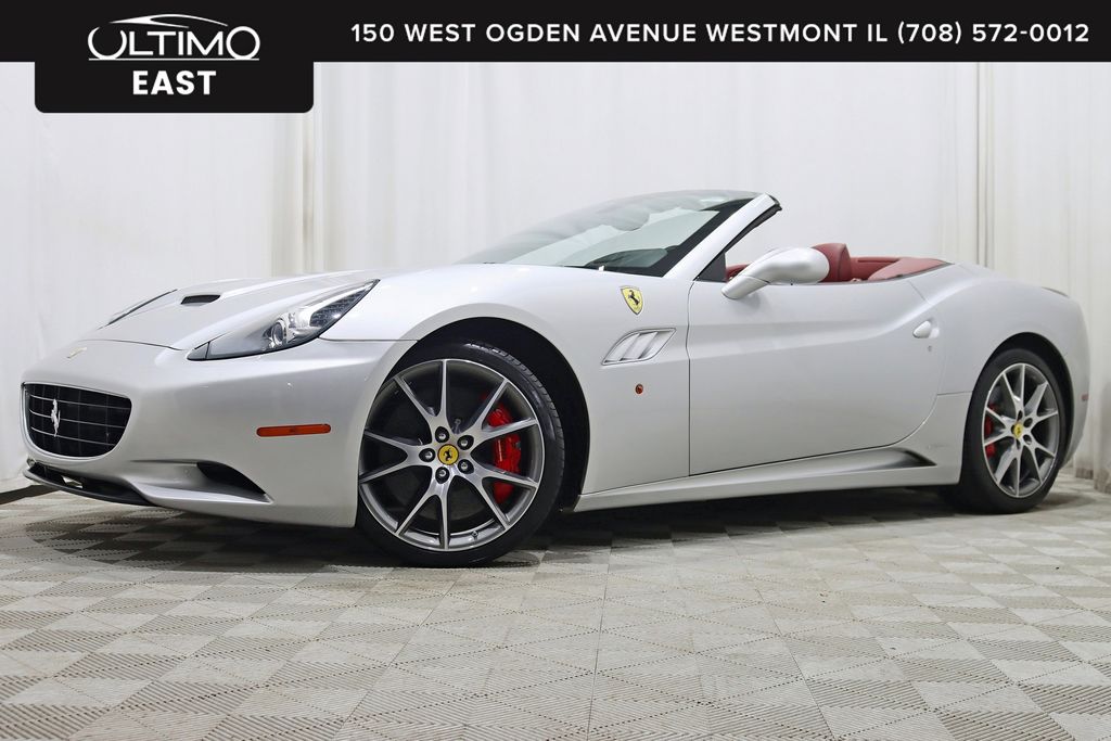 Argento Nurburgring Metallic 2010 Ferrari California GT Convertible Convertible Rear-Wheel Drive 7-Speed Manual