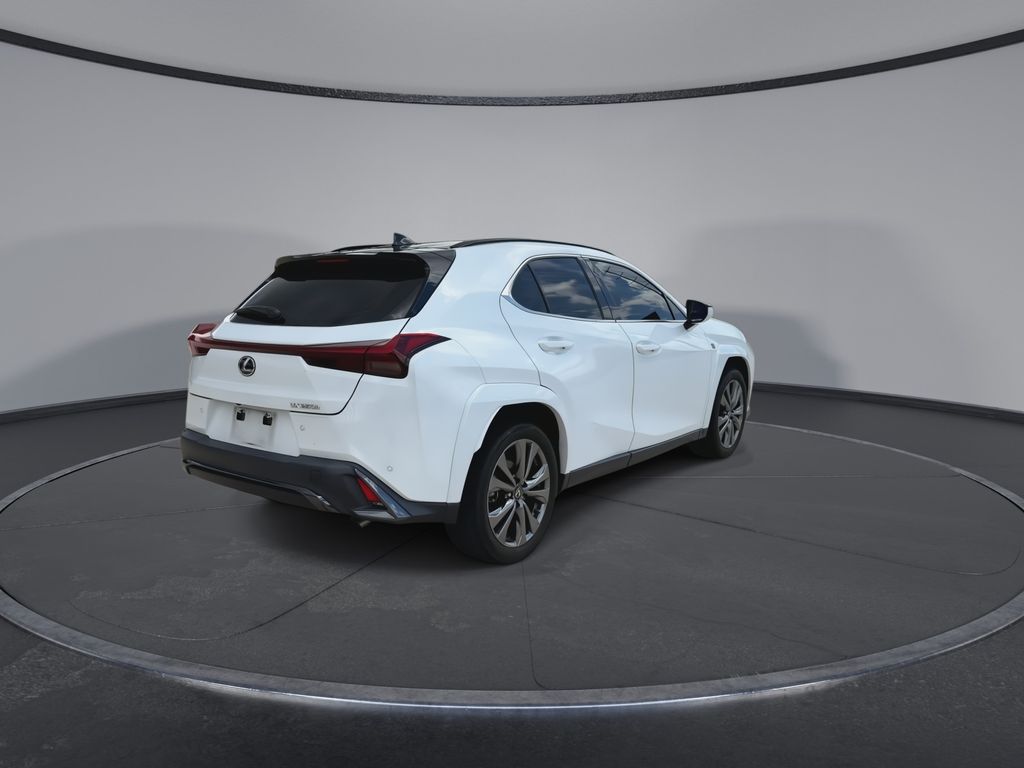 Thumbnail: 2024 Lexus UX - 8