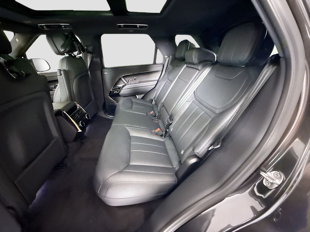 Thumbnail: 2026 Land Rover Range Rover Sport - 21