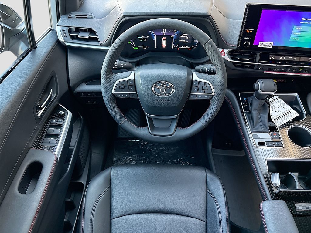 Thumbnail: 2026 Toyota Sienna - 10