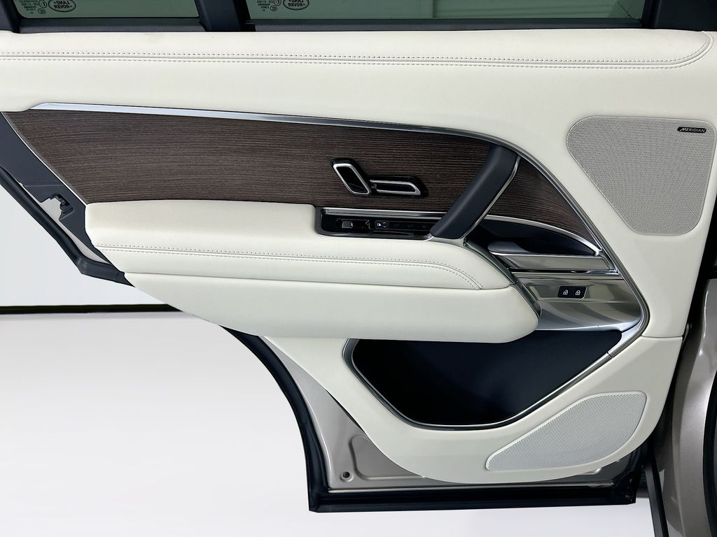 Thumbnail: 2026 Land Rover Range Rover - 25