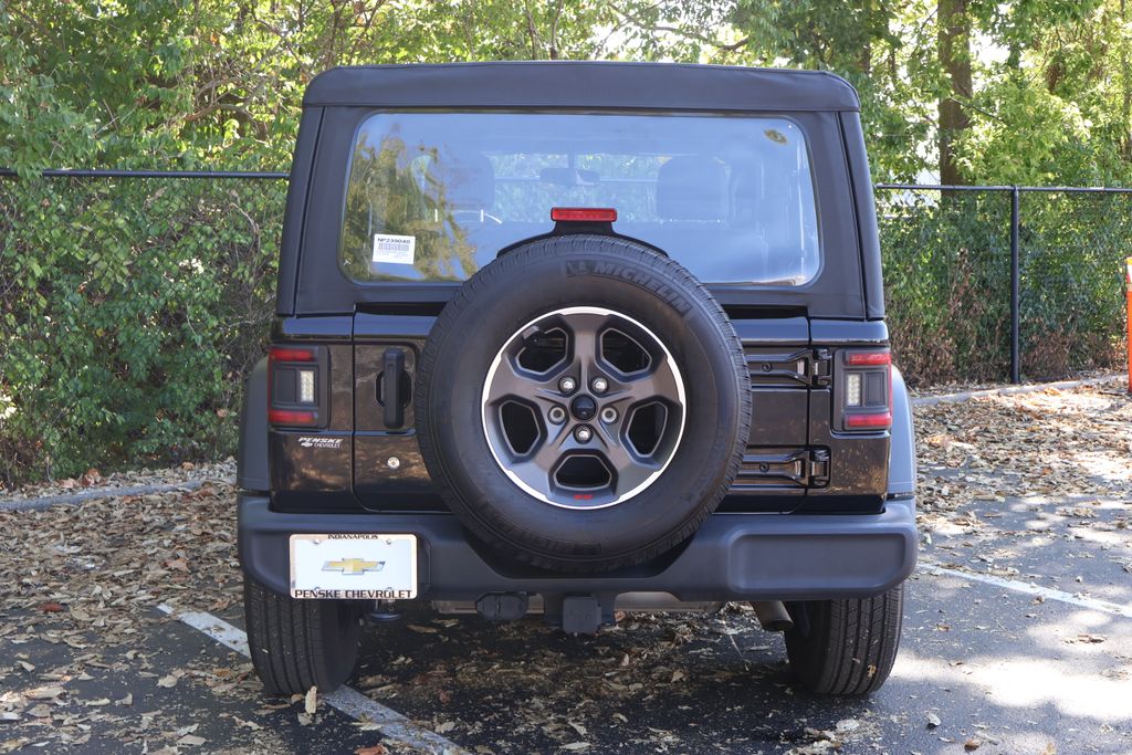 Thumbnail: 2022 Jeep Wrangler - 6