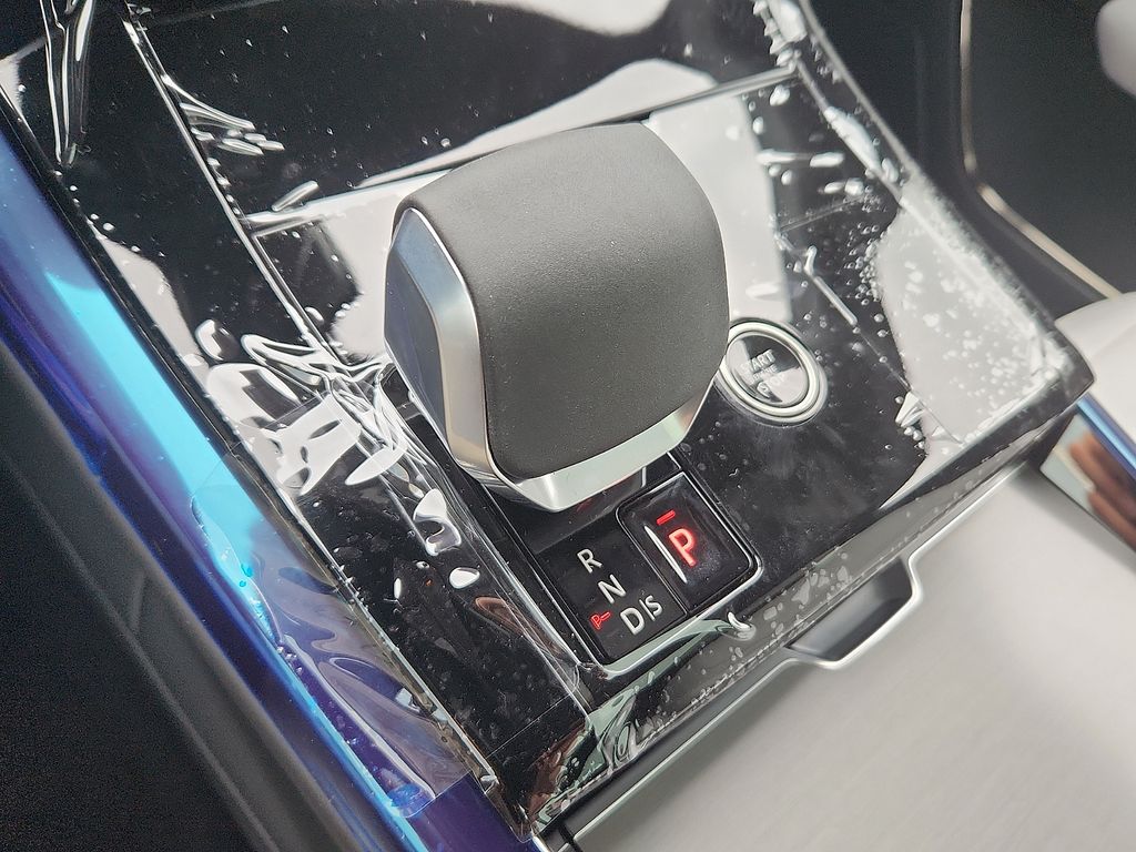 Thumbnail: 2026 Land Rover Range Rover Sport - 7