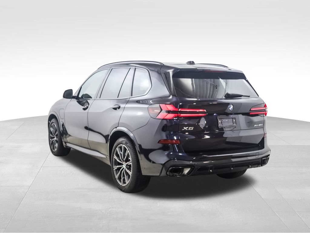 Thumbnail: 2026 BMW X5 - 3