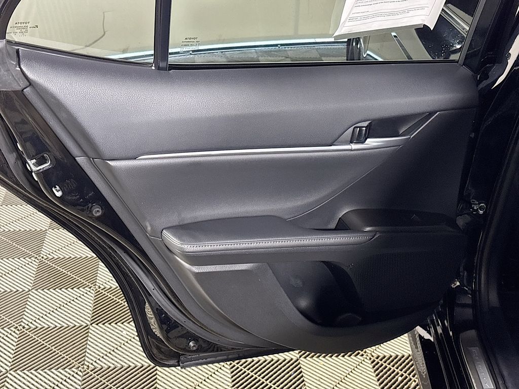 2024 Toyota Camry Hybrid XLE