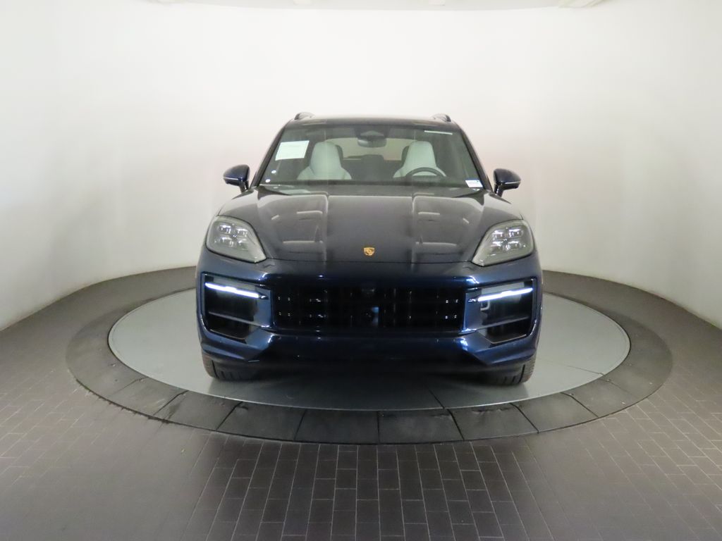 Thumbnail: 2026 Porsche Cayenne - 10