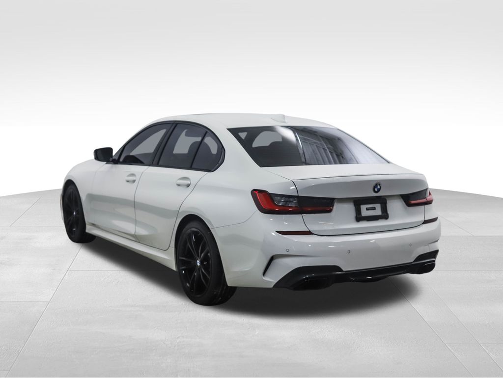 Thumbnail: 2021 BMW 3 Series - 3