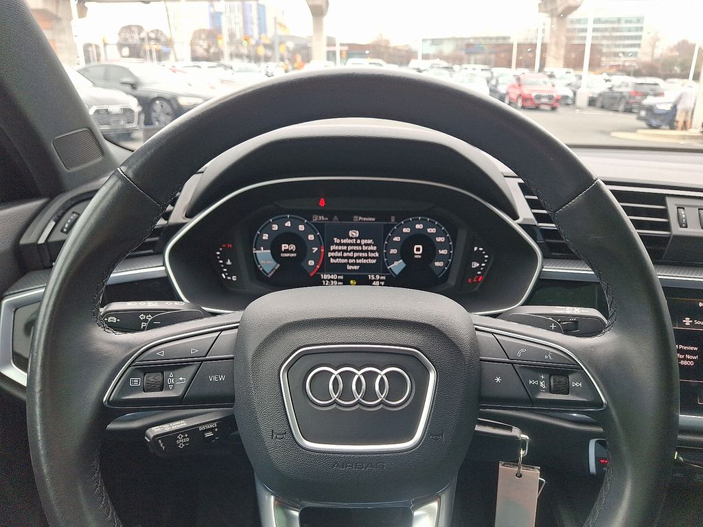 Thumbnail: 2022 Audi Q3 - 19