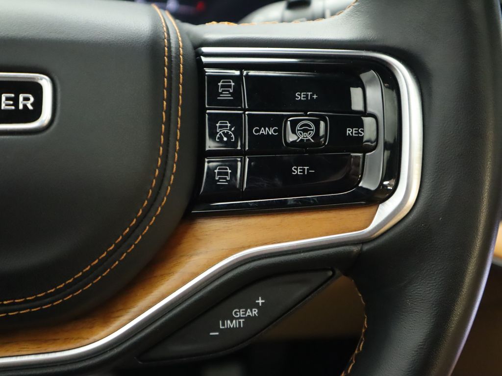 Thumbnail: 2022 Jeep Grand Wagoneer - 12