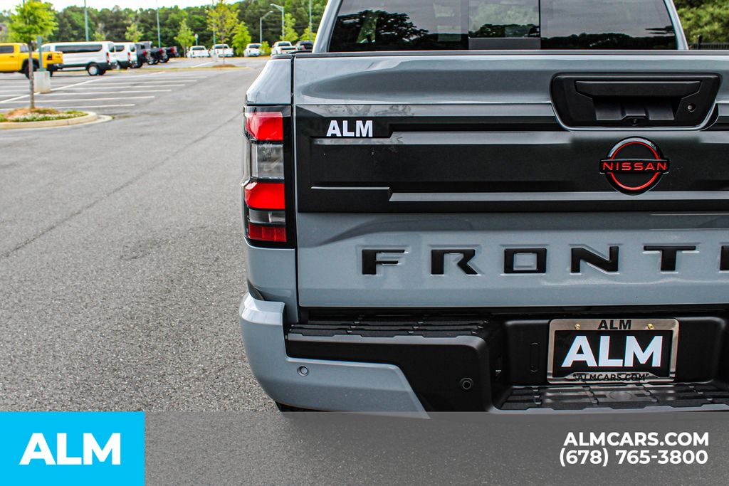 Used 2025 Gray Nissan PRO-4X image 15