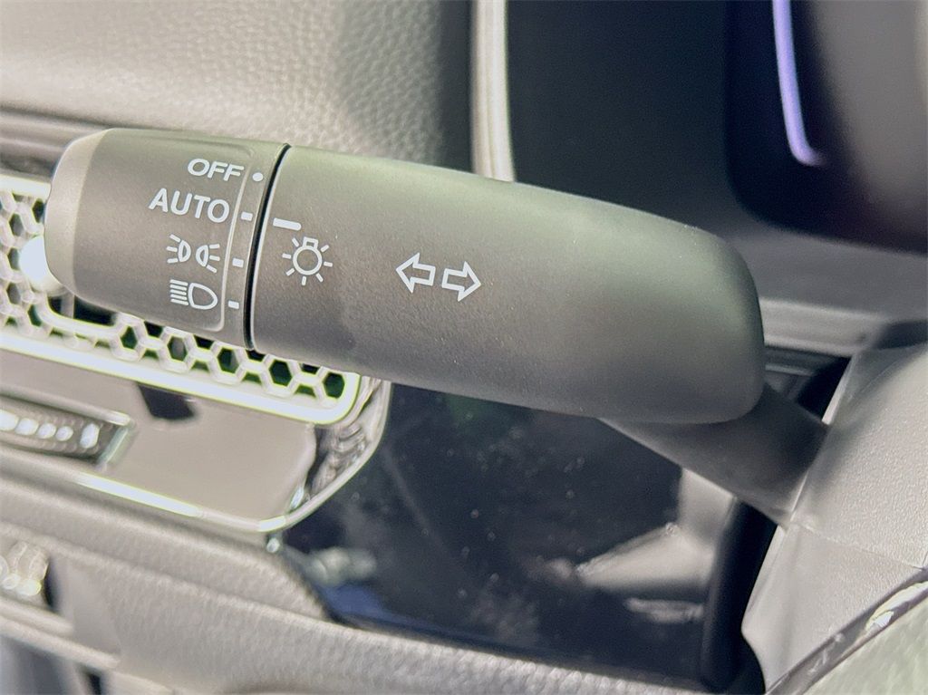 2025 Honda Civic Hybrid Sport photo