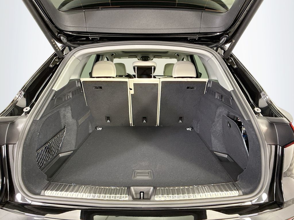 Thumbnail: 2025 Audi Q5 - 28