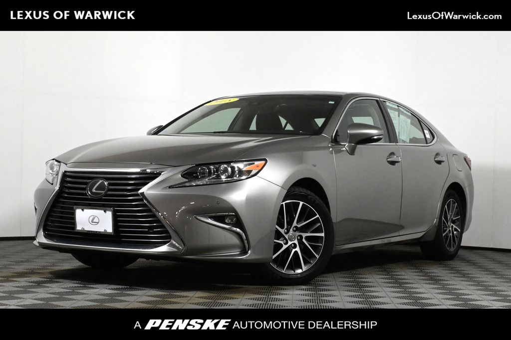 Thumbnail: 2018 Lexus ES - 1