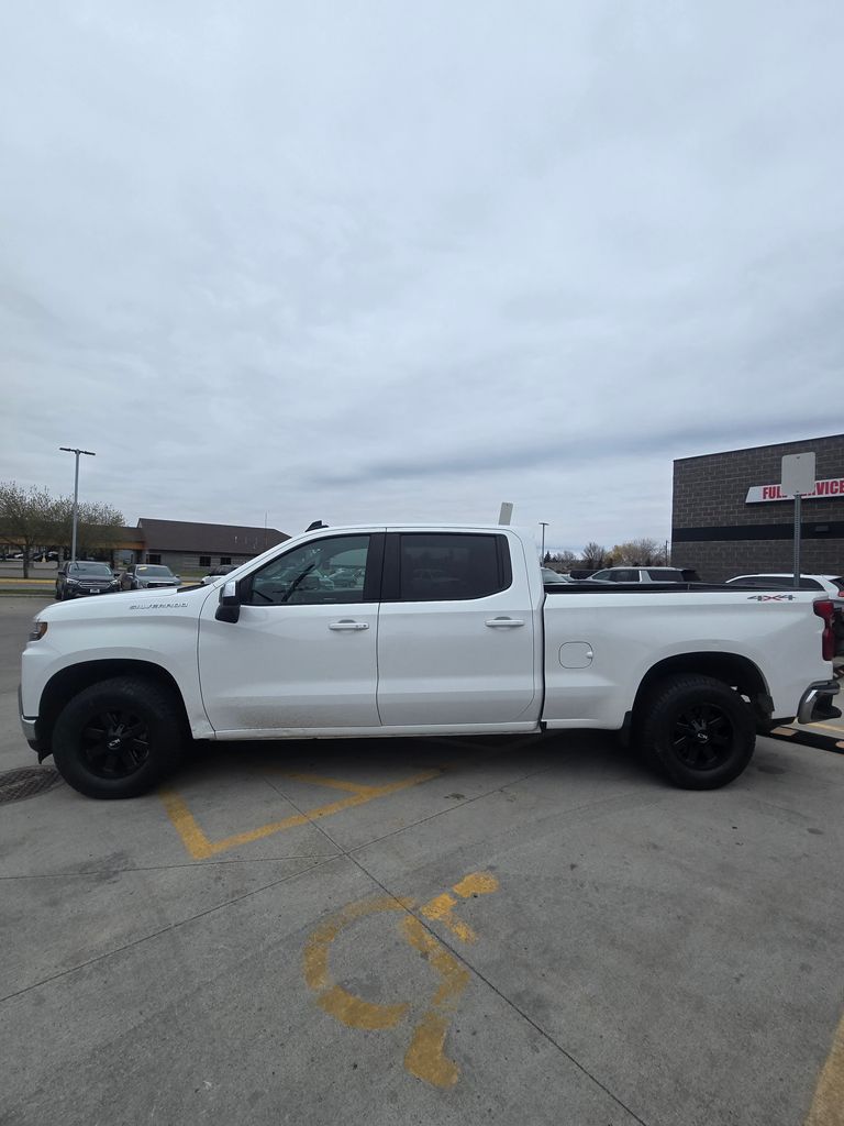 Summit White 2021 Chevrolet Silverado 1500 LT Crew Cab 4WD Pickup Truck Four-Wheel Drive 8-Speed Automatic