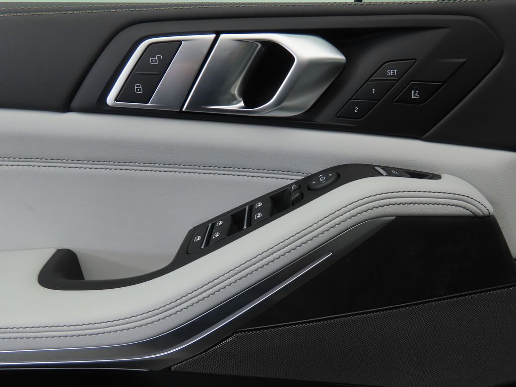 Thumbnail: 2026 BMW X5 - 24