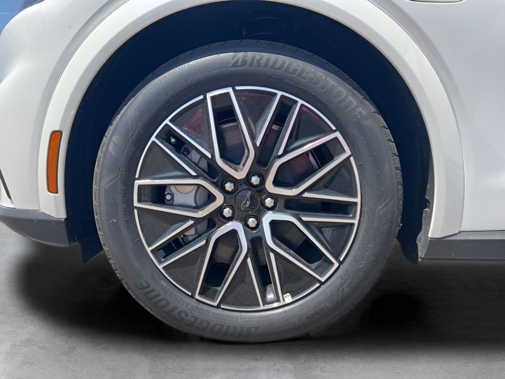 2025 Ford Mustang Mach-E