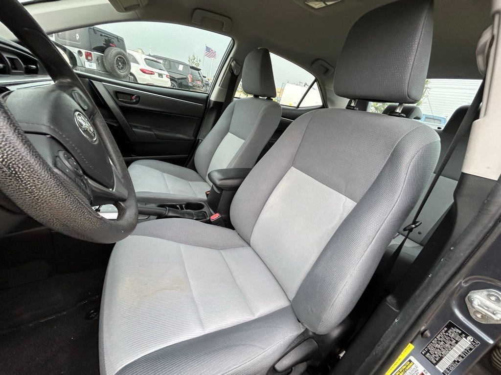 2016 Toyota Corolla L 5