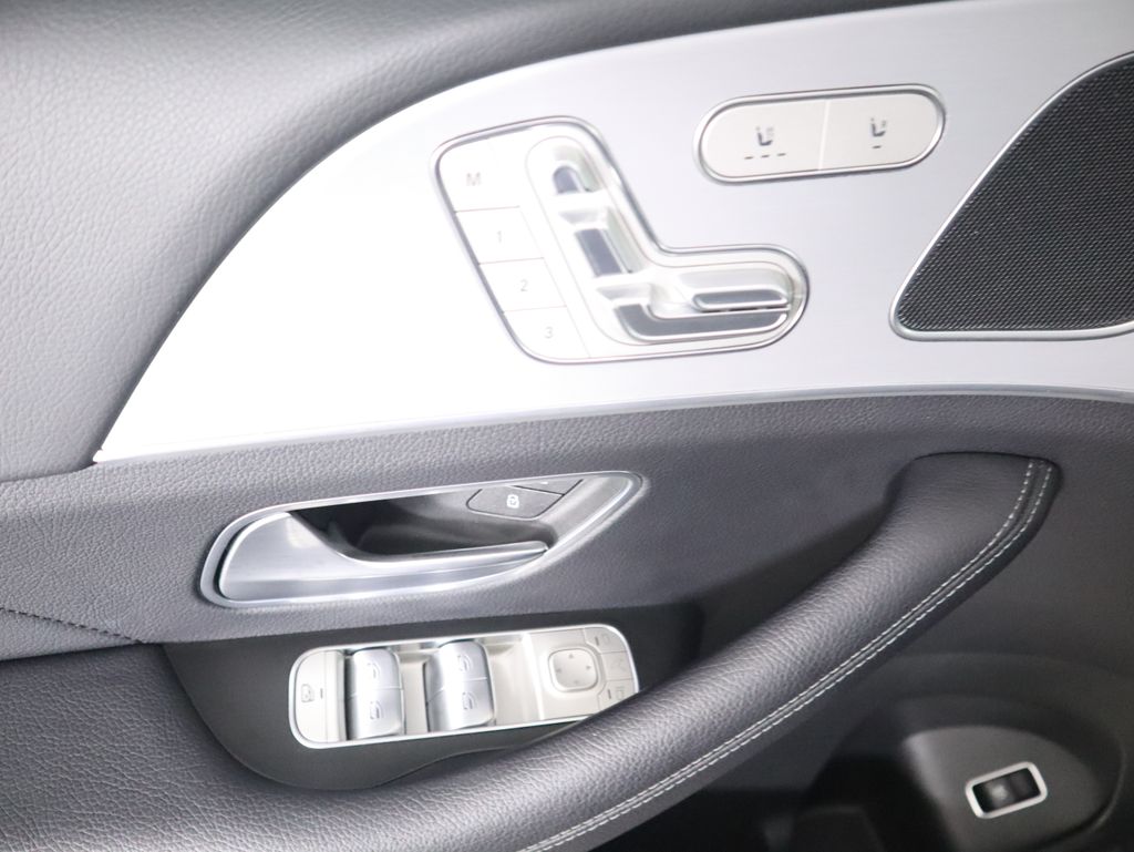 Thumbnail: 2024 Mercedes-Benz GLE - 24