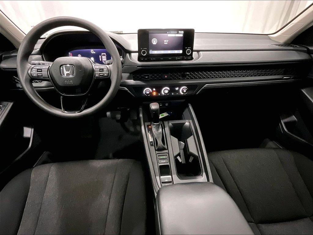 2025 Honda Accord — photo 21