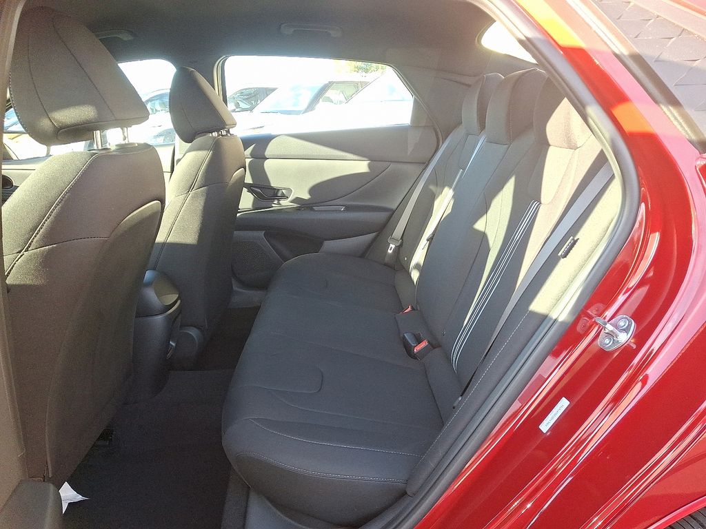 Thumbnail: 2025 Hyundai Elantra - 5